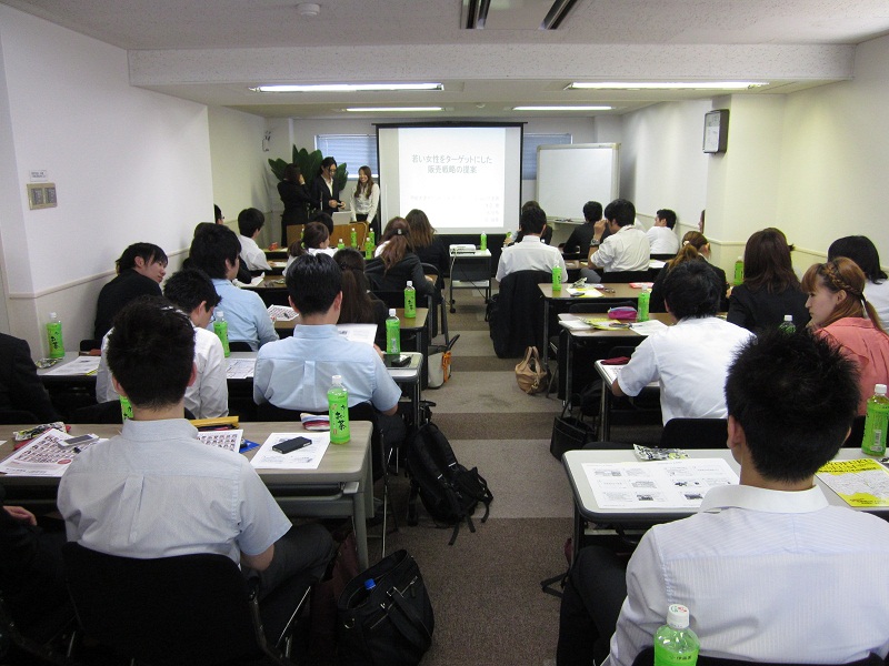 http://www.gogyofuku.co.jp/kan/entryimg/20120710konan_univ03.JPG